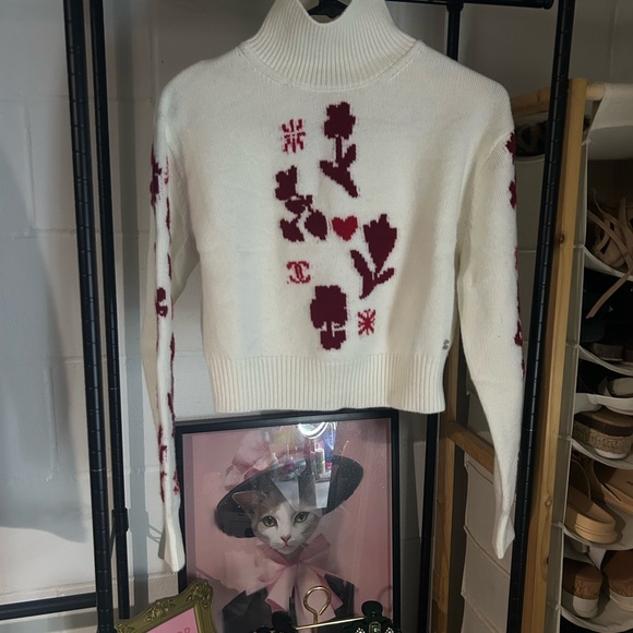 CHANEL Floral Cardigan